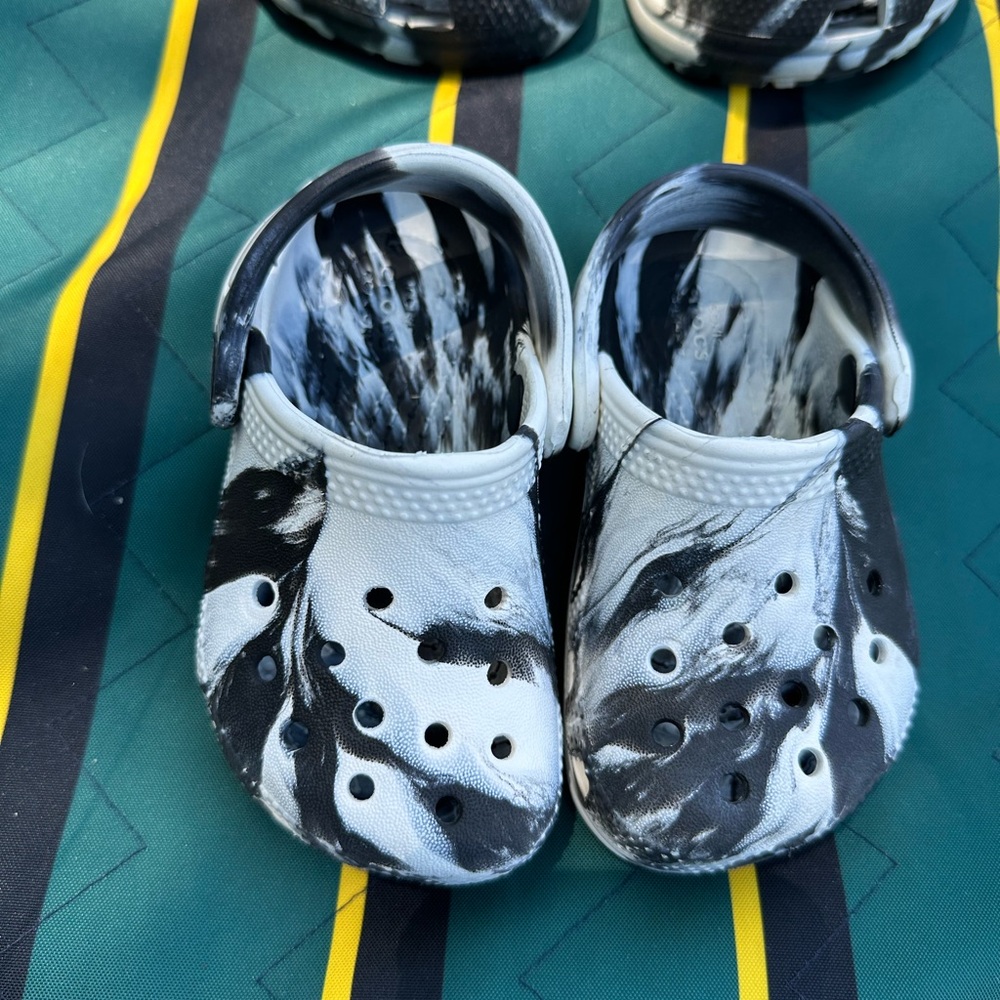 SOLD Black and white marble crocs toddler